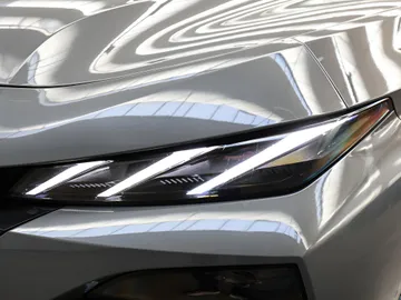 Car image 24