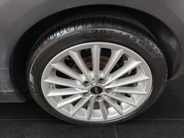 Car image 22