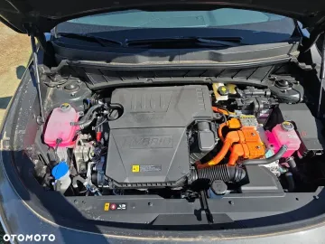 Car image 28