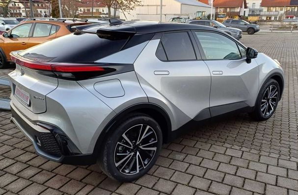 Toyota C-HR 2.0 Plug-In Hybrid 164 kW image number 4