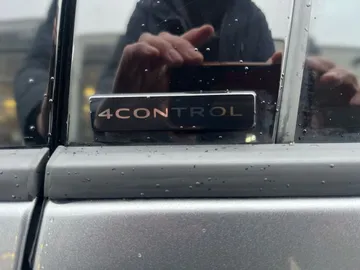 Car image 31