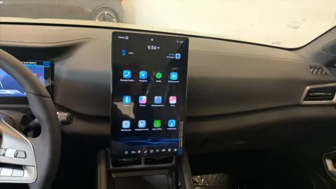 Car image 30