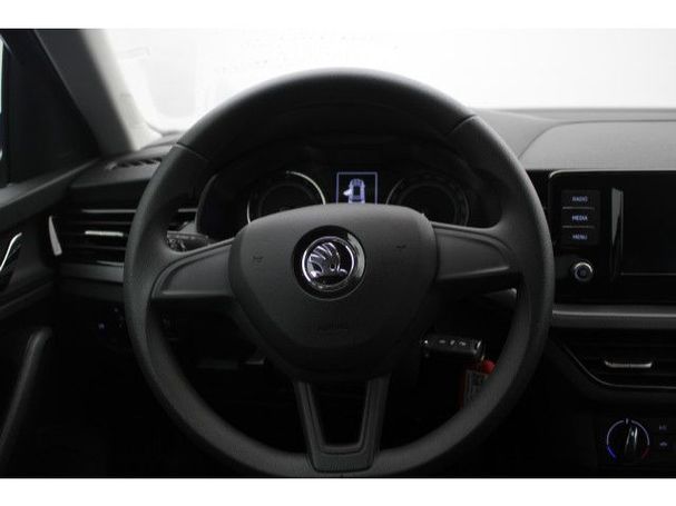 Skoda Kamiq 1.0 TSI Active 70 kW image number 6