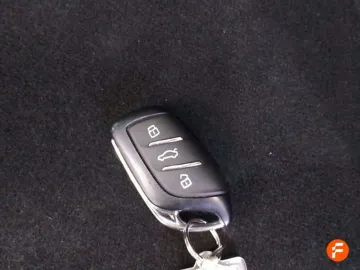 Car image 31