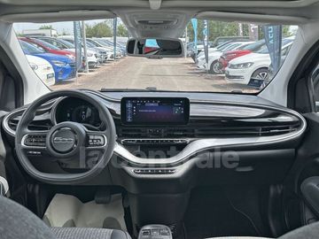 Car image 30