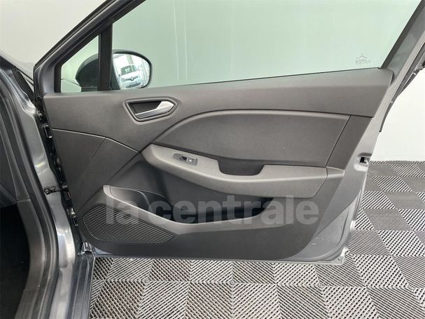 Renault Clio TCe 90 66 kW image number 24