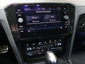 Car image 37