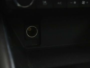 Car image 37