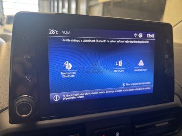 Car image 35