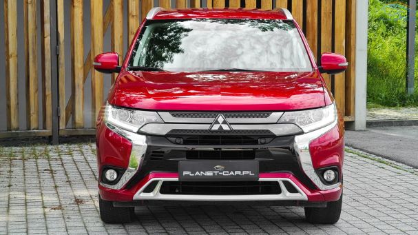 Mitsubishi Outlander 2.4 Plug-In Hybrid Plus 4WD 165 kW image number 9