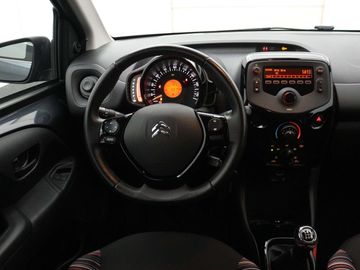 Car image 24