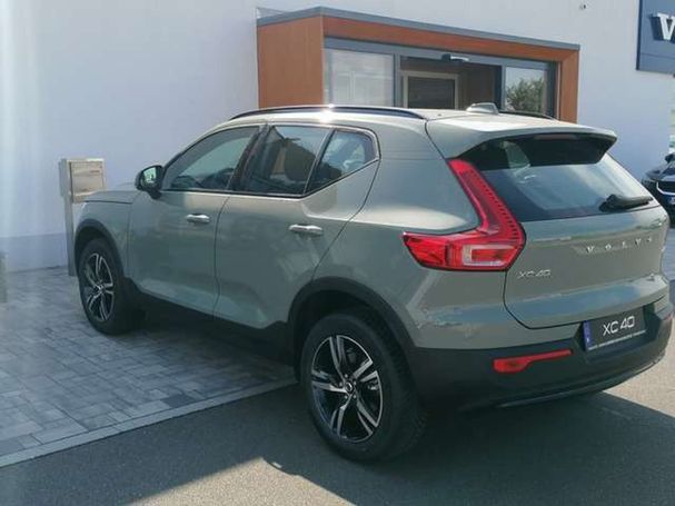 Volvo XC40 B3 Plus Dark 120 kW image number 7