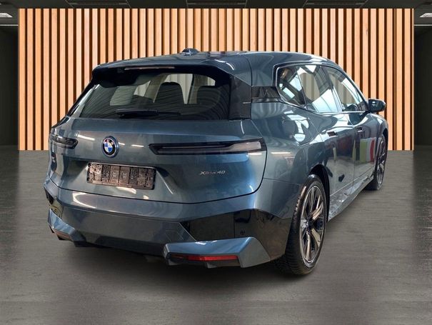 BMW iX xDrive 240 kW image number 11