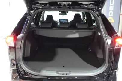 Car image 22