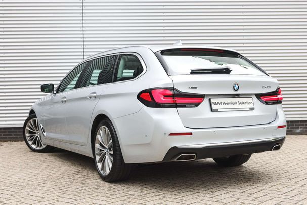 BMW 540i Touring xDrive 246 kW image number 2