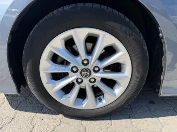 Car image 28