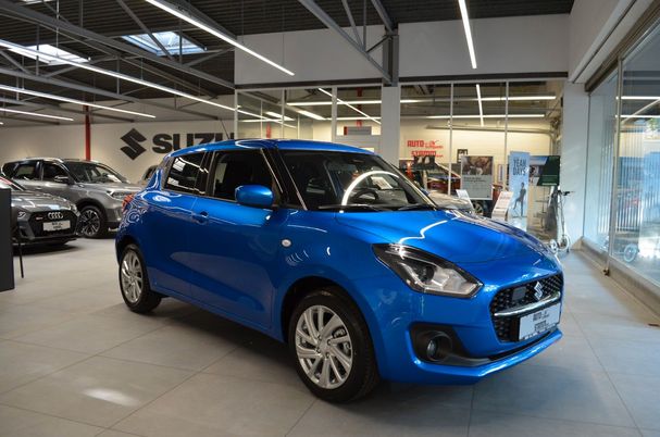 Suzuki Swift 1.2 Dualjet Hybrid Comfort CVT 61 kW image number 3