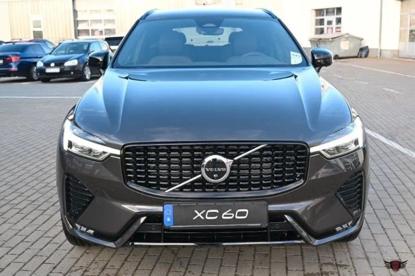 Volvo XC60 AWD 145 kW image number 4