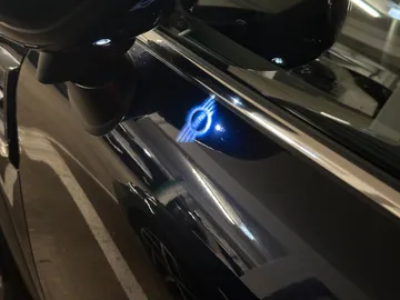 Car image 35