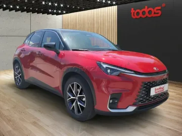 Car image 3