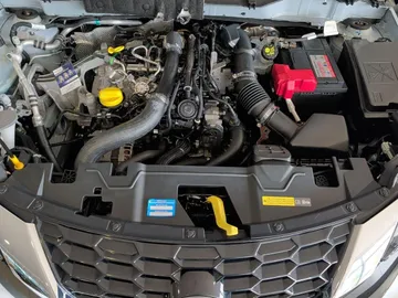 Car image 32