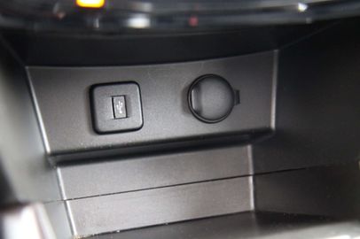 Car image 31