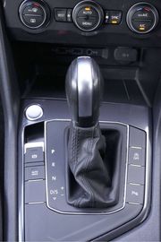 Car image 36