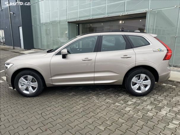 Volvo XC60 B4 Core 145 kW image number 1