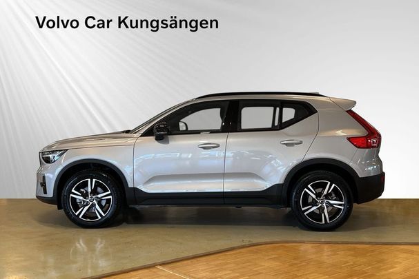 Volvo XC40 B4 Plus Dark 147 kW image number 4