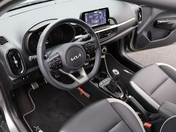 Car image 26