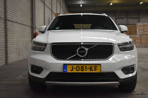 Volvo XC40 T2 95 kW image number 6