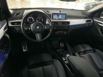 Car image 37