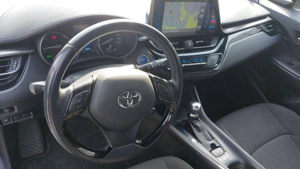 Toyota C-HR 90 kW image number 10