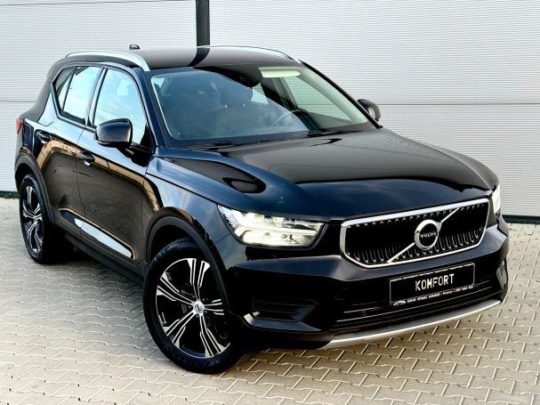 Volvo XC40 D4 AWD Momentum Pro 140 kW image number 13