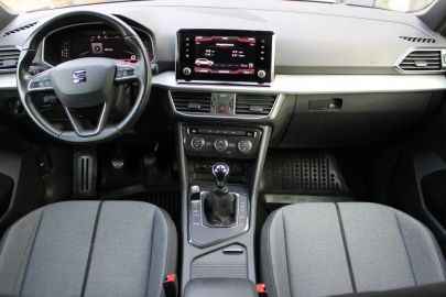 Car image 30