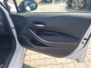 Car image 31