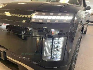 Car image 29