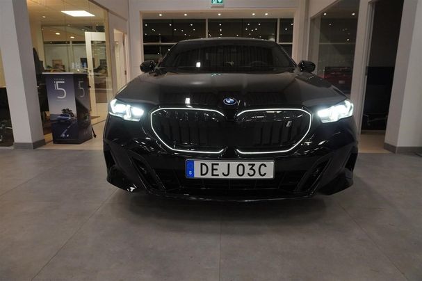 BMW i5 eDrive40 M Sport Pro 250 kW image number 13