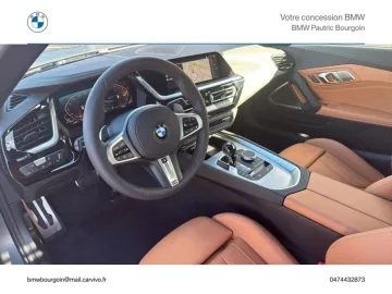 Car image 4