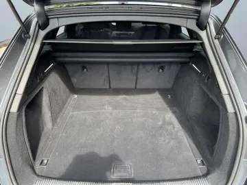 Car image 33