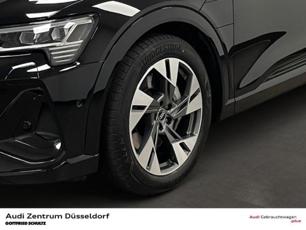 Audi e-tron 55 quattro S-line 300 kW image number 9