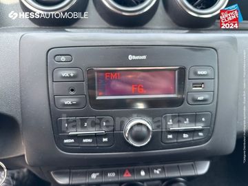 Car image 37