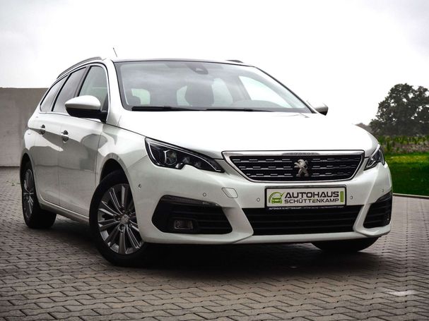 Peugeot 308 SW BlueHDi 120 Allure 88 kW image number 2