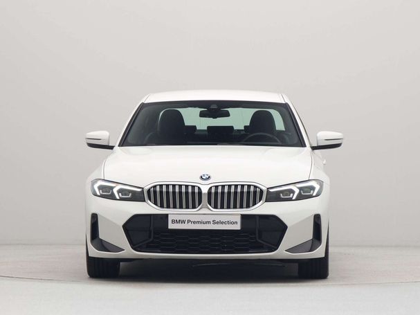 BMW 330 e 215 kW image number 6