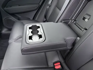 Car image 45