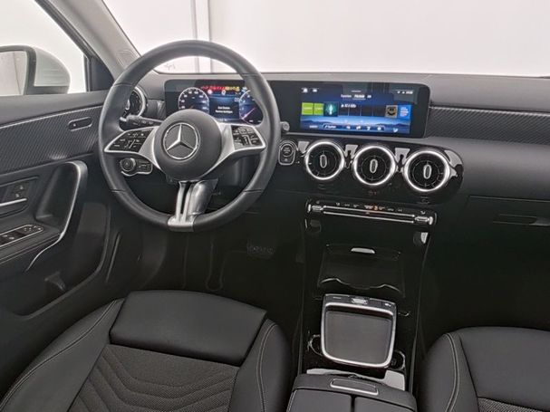 Mercedes-Benz A 180 100 kW image number 8