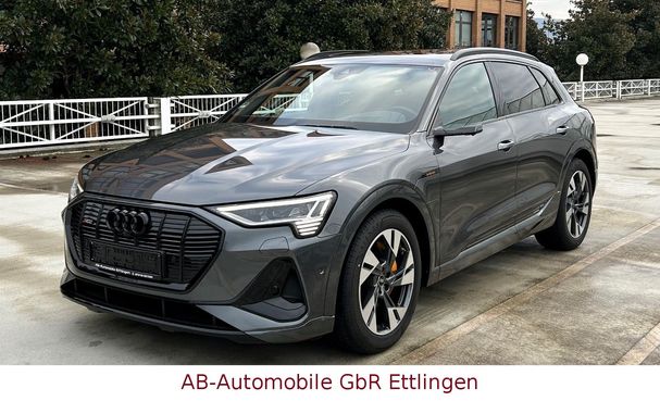 Audi e-tron 55 quattro S-line 300 kW image number 1