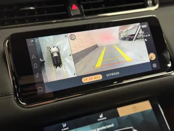 Car image 32