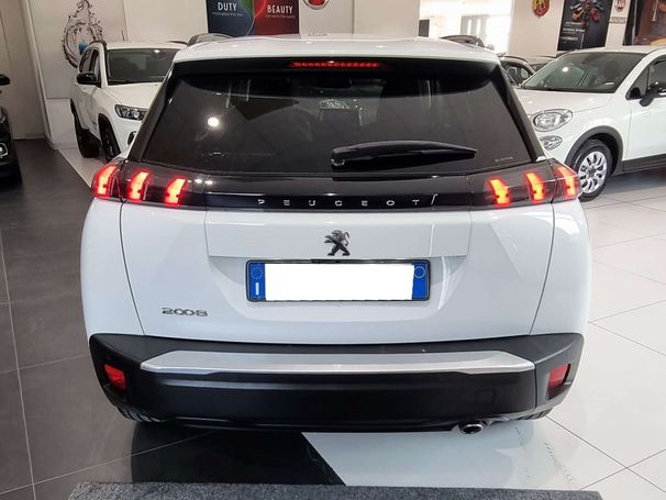 Peugeot 2008 BlueHDi 130 Allure EAT8 96 kW image number 4