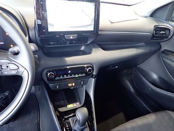 Car image 11